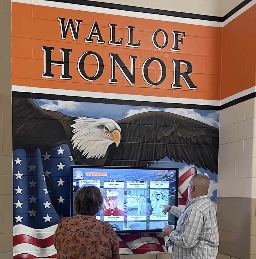 Recognition wall with eagle emblem